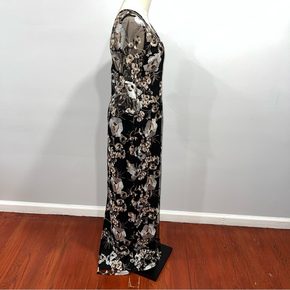 Adrianna Papell Black With Multicolor Floral Embroidery V-Neck 3/4 Sleeves Gown - Picture 7 of 15